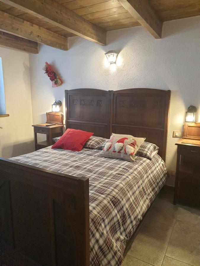 Bed and Breakfast Antica casa occitana Sampeyre Esterno foto