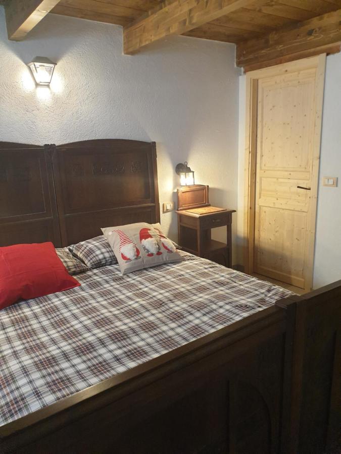 Bed and Breakfast Antica casa occitana Sampeyre Esterno foto