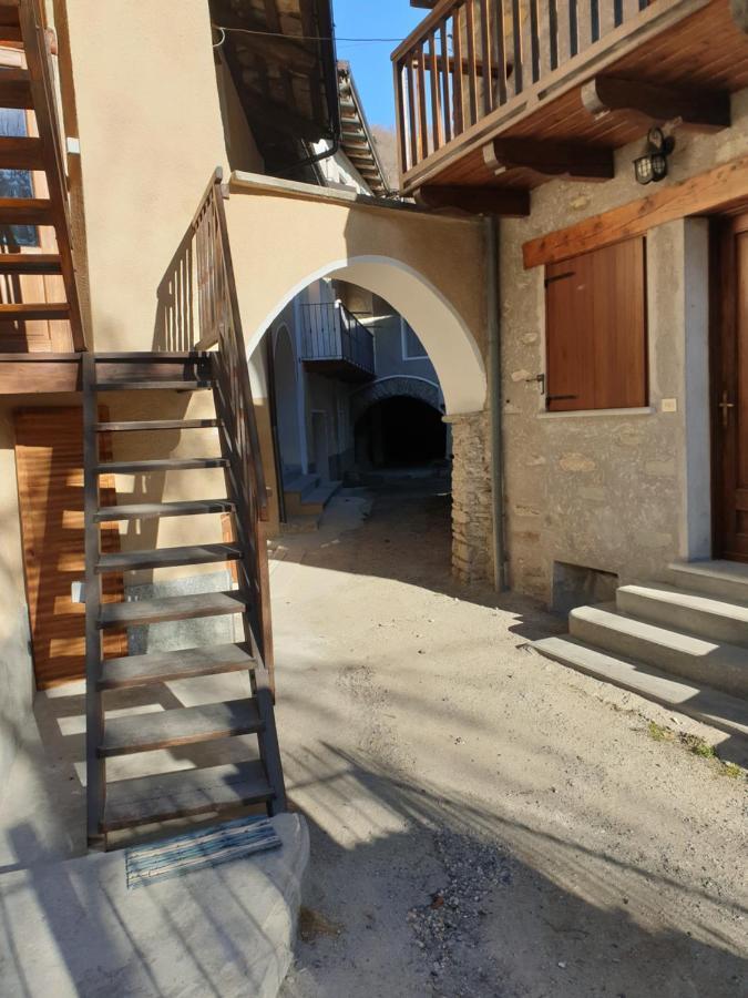 Bed and Breakfast Antica casa occitana Sampeyre Esterno foto