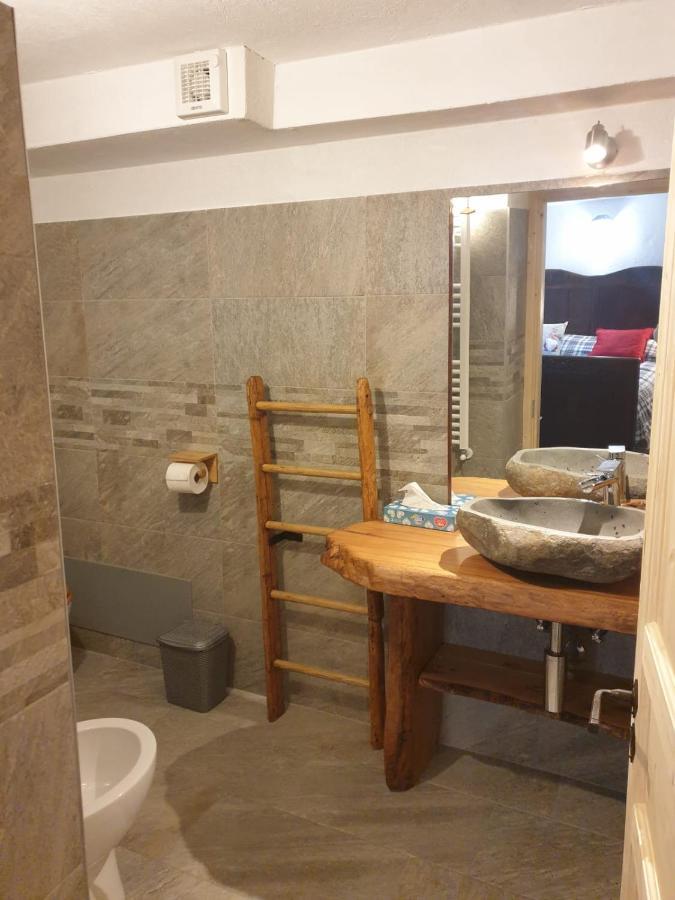 Bed and Breakfast Antica casa occitana Sampeyre Esterno foto
